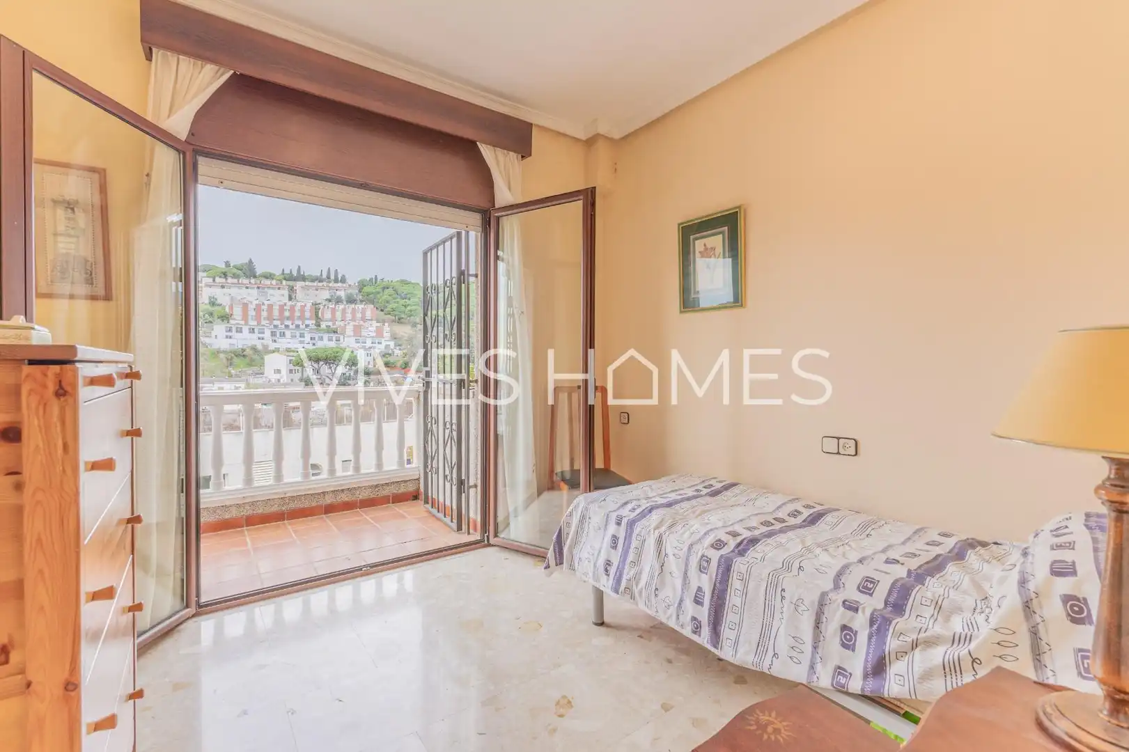 Habitación de Casa adosada en venta en Arenys de Mar con Calefacción, Terraza y Trastero