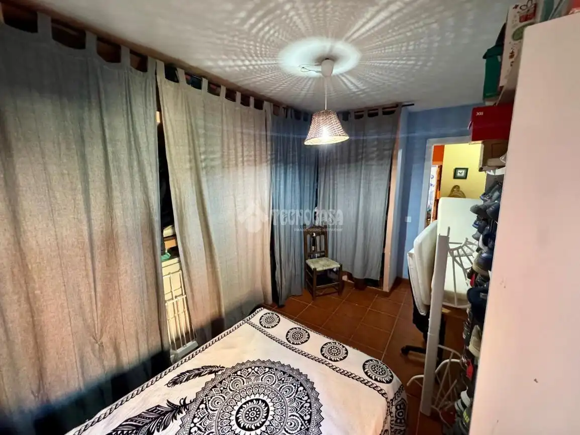 Habitación de Casa adosada en venta en Tarancón con Terraza y Internet