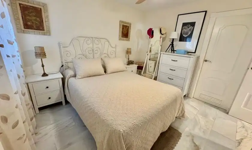 Bedroom of Flat for sale in Carboneras  with Air Conditioner, Terrace and Storage room