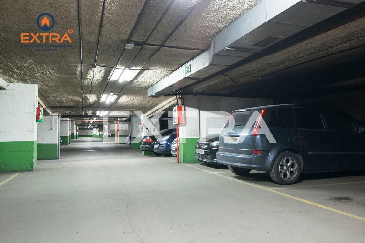 Parking of Garage for sale in  Madrid Capital