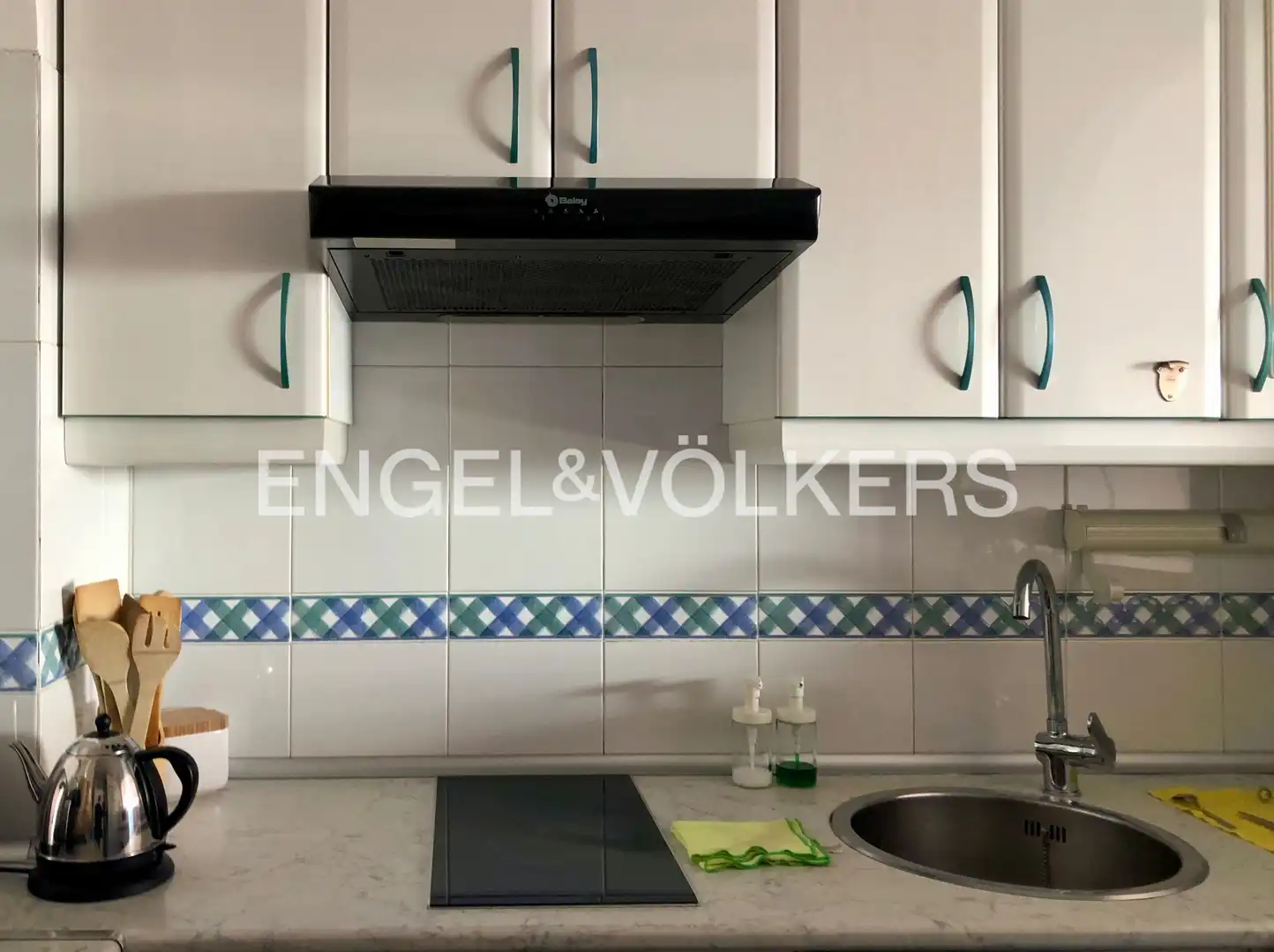 Küche von Wohnung zur Miete in Madrid mit Klimaanlage und Heizung