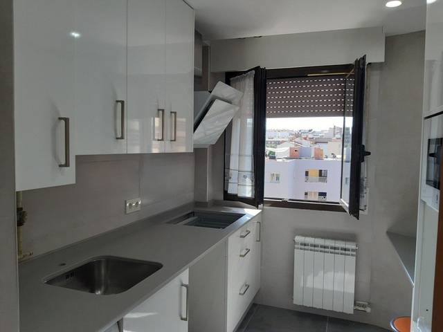 Apartamento en Alquiler en Los Vadillos - R. Sanitaria - Pozanos