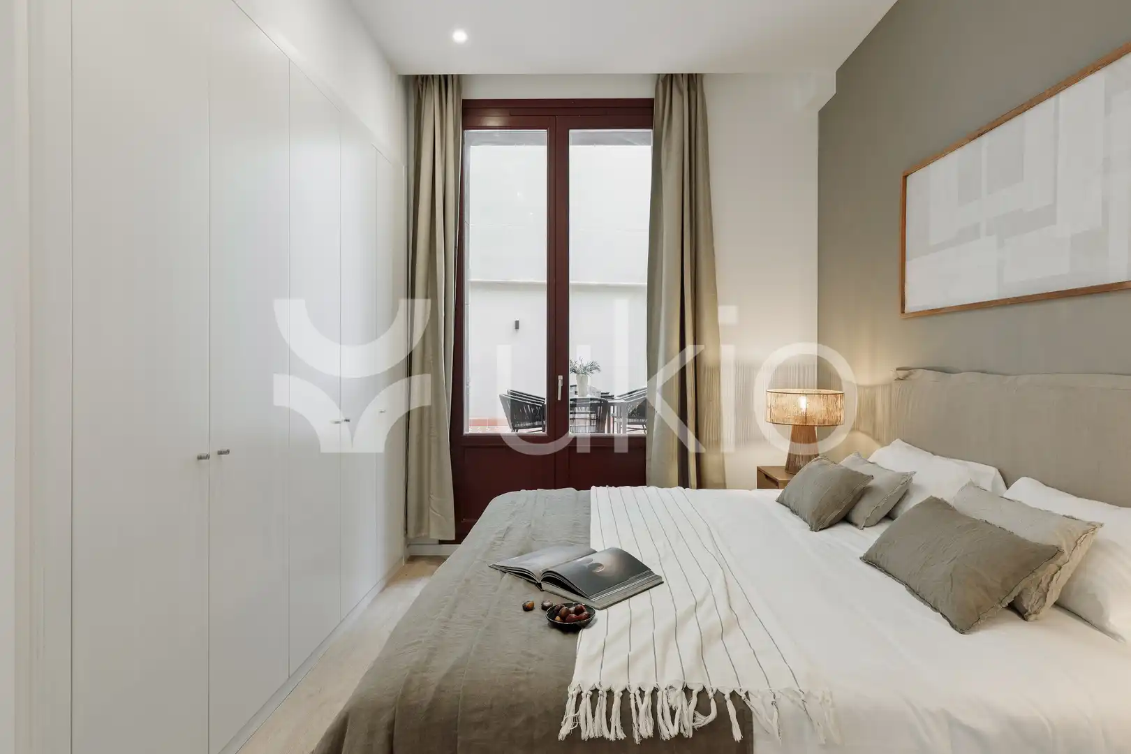 Schlafzimmer von Wohnungen zur Miete in Barcelona mit Klimaanlage, Heizung und Terrasse