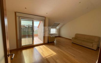 Living room of Attic for sale in Vigo   with Heating, Terrace and Storage room