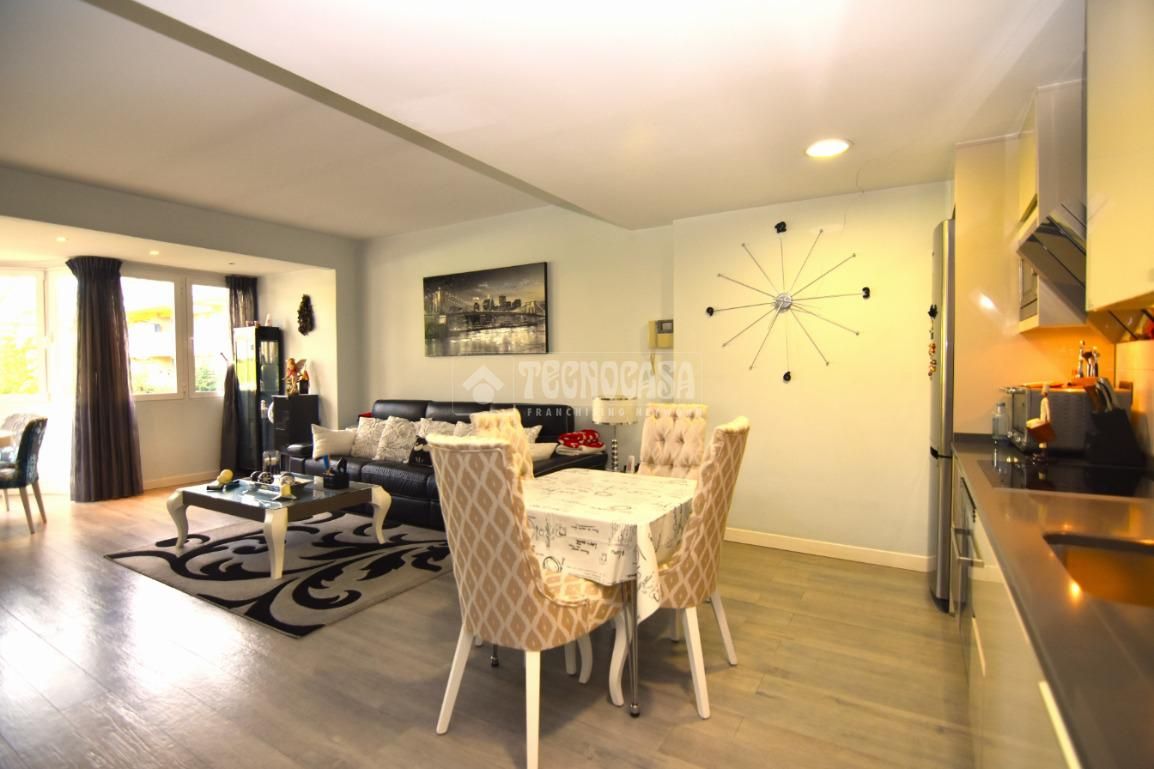 Living room of Flat for sale in Villaviciosa de Odón  with Air Conditioner and Terrace