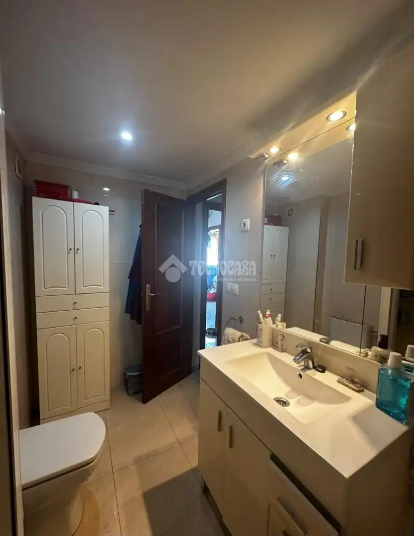 Bathroom of Flat for sale in Málaga