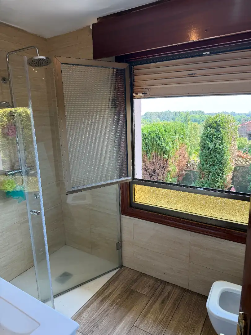 Baño de Casa o chalet en venta en Villaviciosa con Calefacción, Jardín privado y Parquet