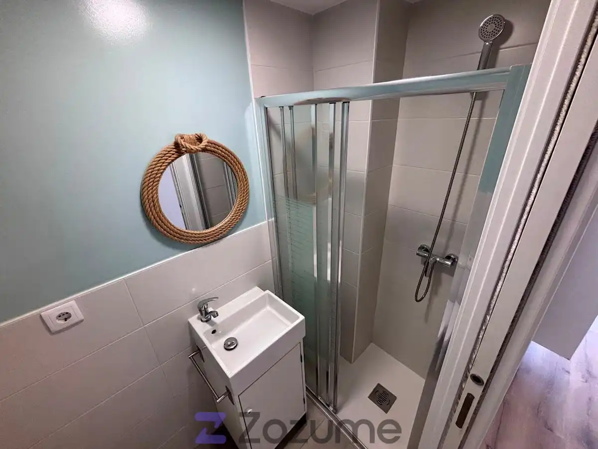 Bathroom of Flat for rent in Cartagena  with Air Conditioner, Heating and Parquet flooring