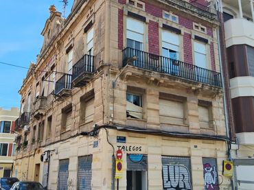 Local comercial en venta en Calle Calle Escalante 194
