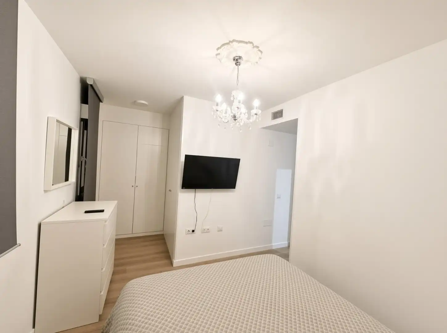 Dormitori de Apartament en venda en Marbella amb Aire condicionat, Terrassa i Piscina