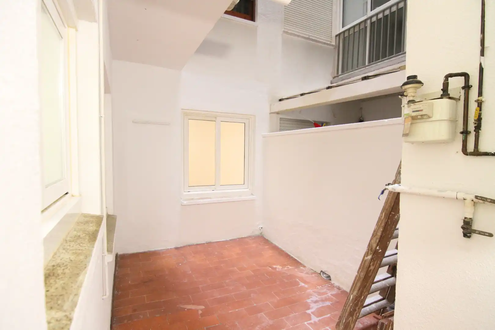 Terraza de Piso en venta en Olesa de Montserrat con Horno y Alarma