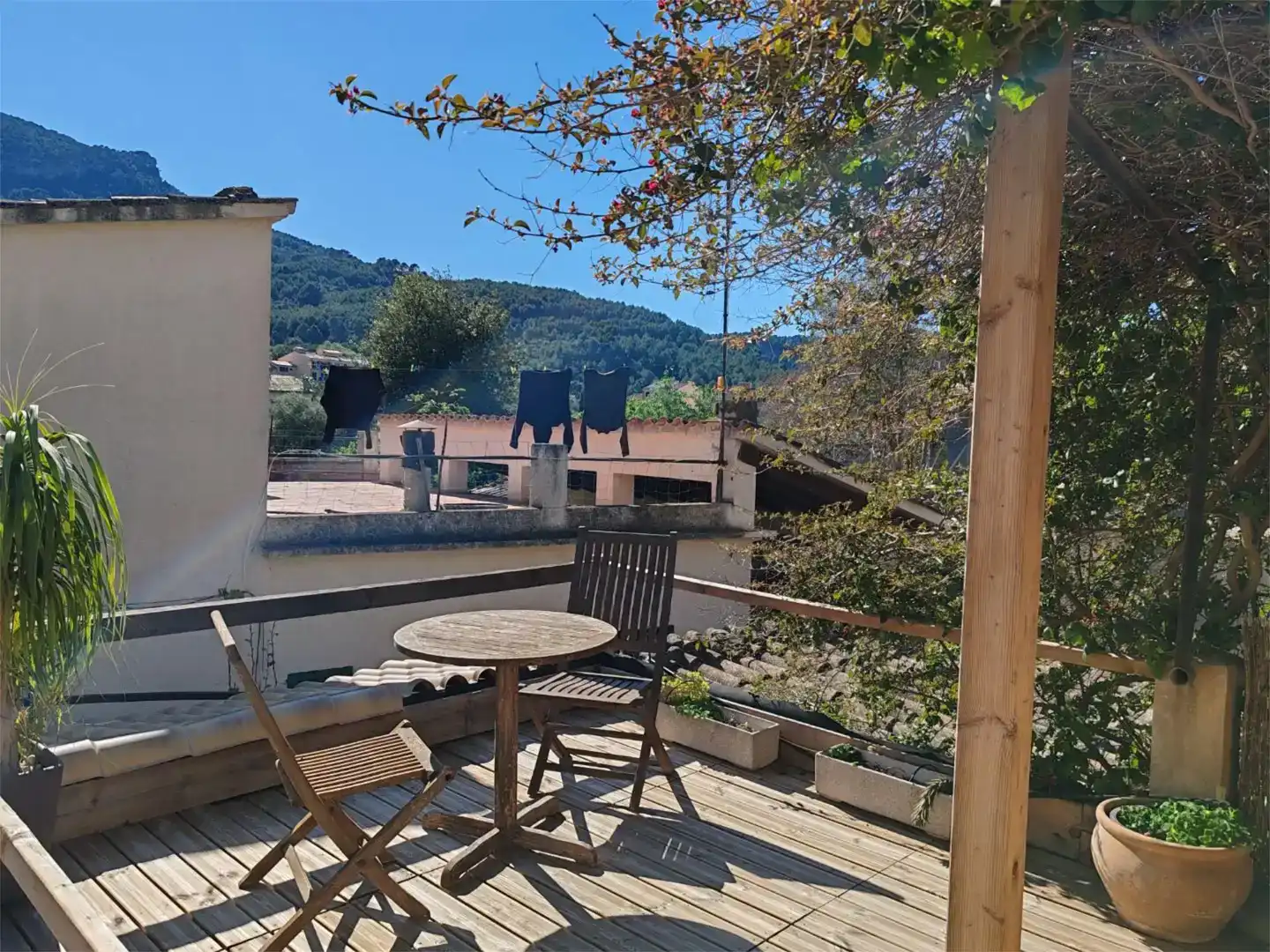 Terrasse von Einfamilien-Reihenhaus zur Miete in Sóller mit Klimaanlage, Parkett und Möbliert