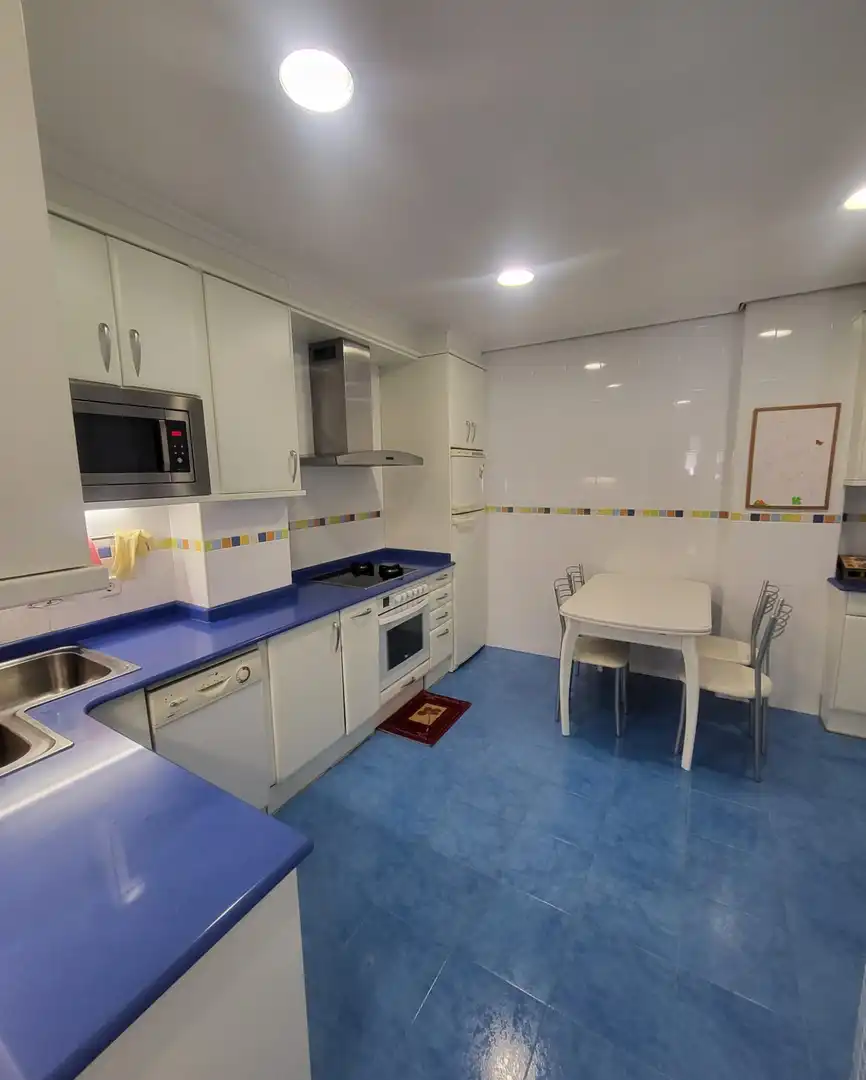 Cocina de Piso en venta en Santander con Calefacción y Parquet