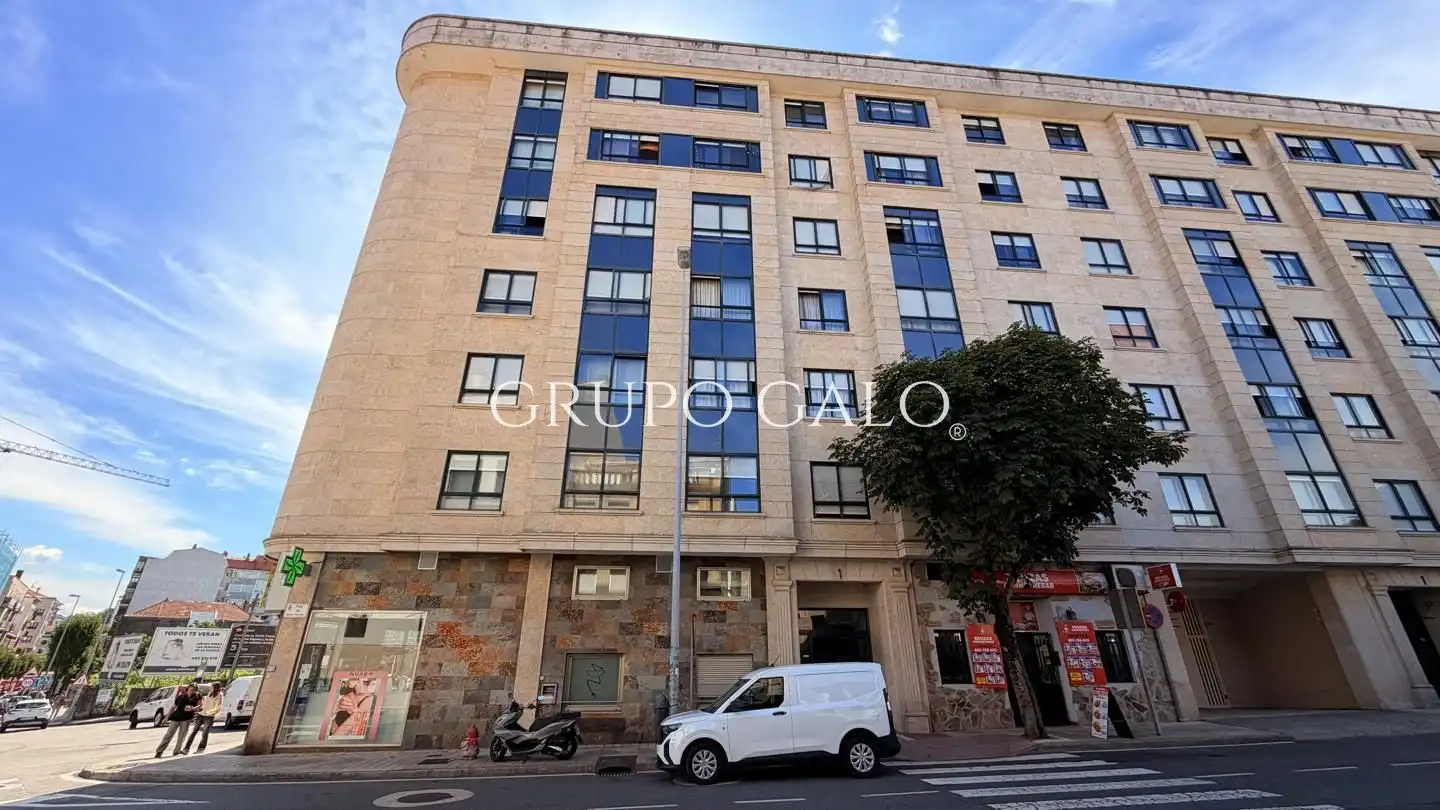 Vista exterior de Ático en venta en Vigo  con Calefacción, Parquet y Trastero