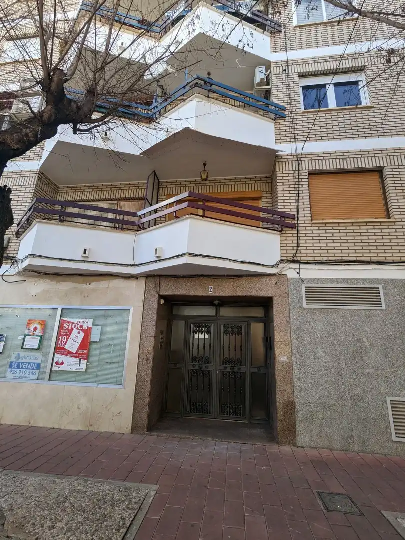 Vista exterior de Planta baja en venta en Moral de Calatrava con Terraza