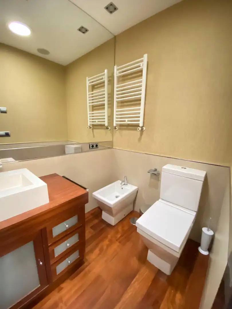 Baño de Piso en venta en Cádiz con Aire acondicionado