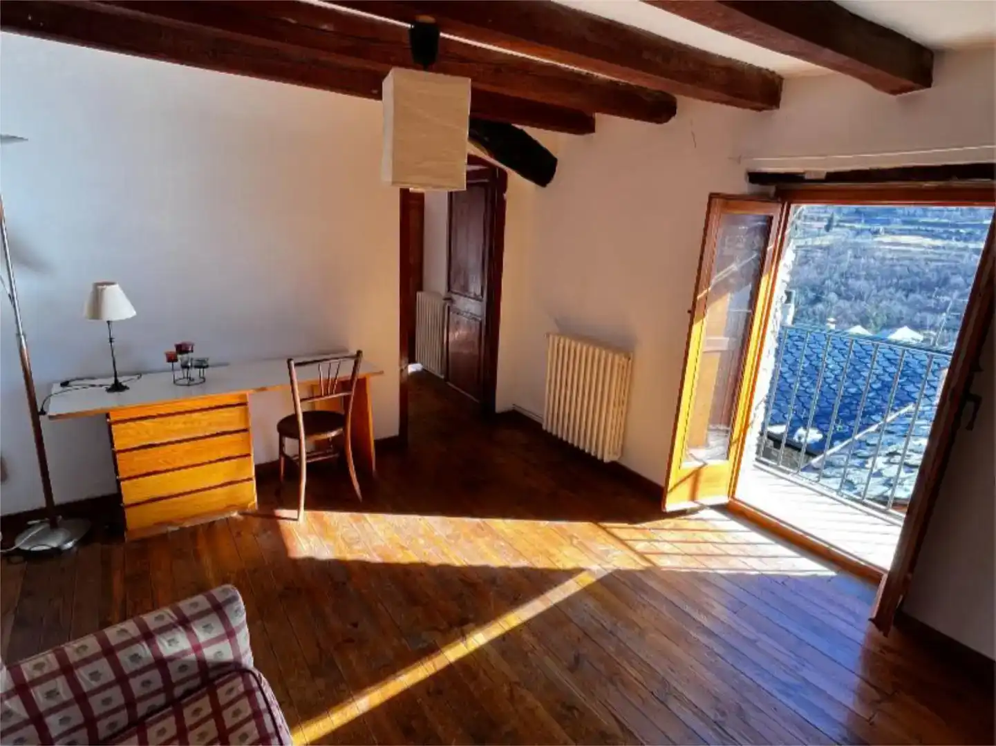 Sala d'estar de Pis en venda en Queralbs amb Balcó