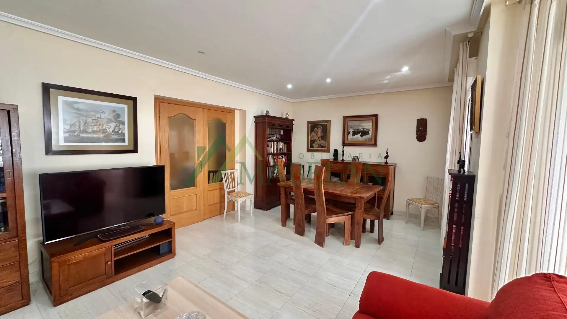 Sala de estar de Casa adosada en venta en Valdemorillo pueblo