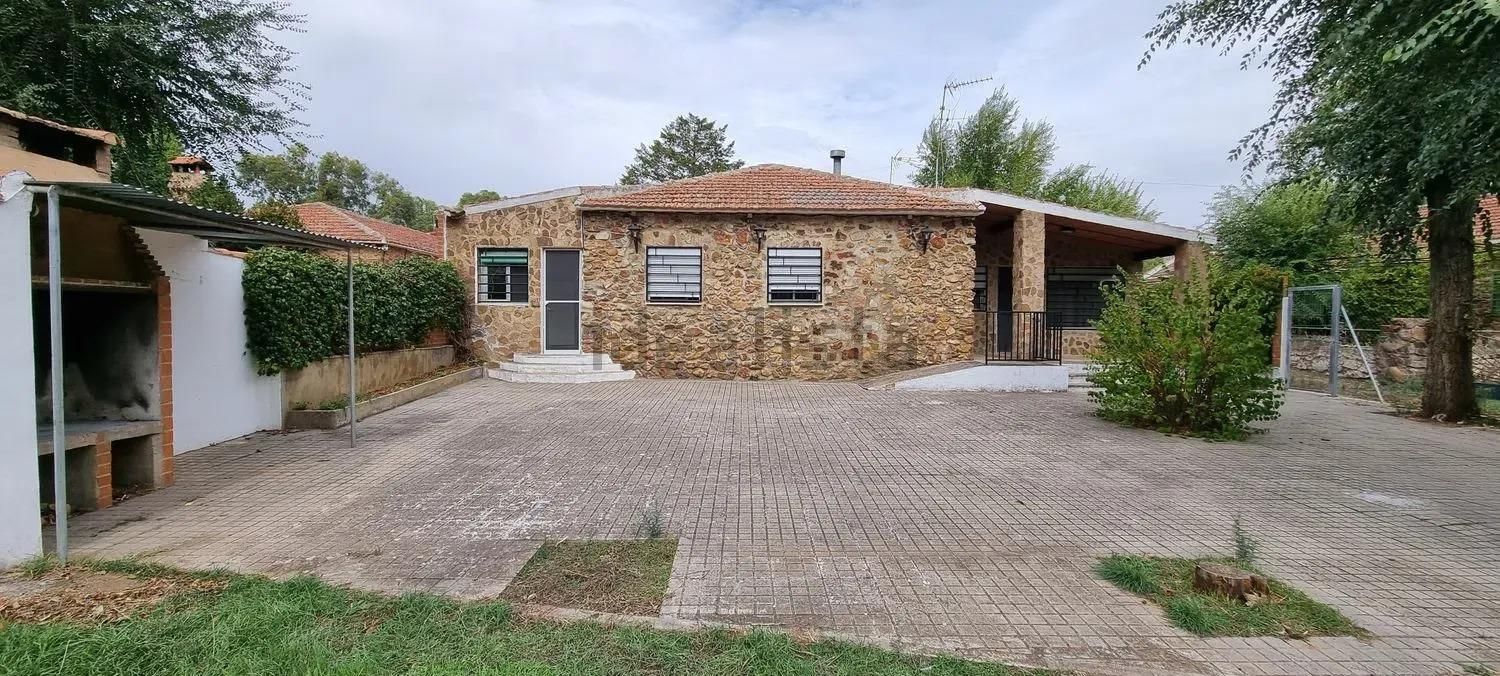 Vista exterior de Casa o chalet en venta en Piedrabuena