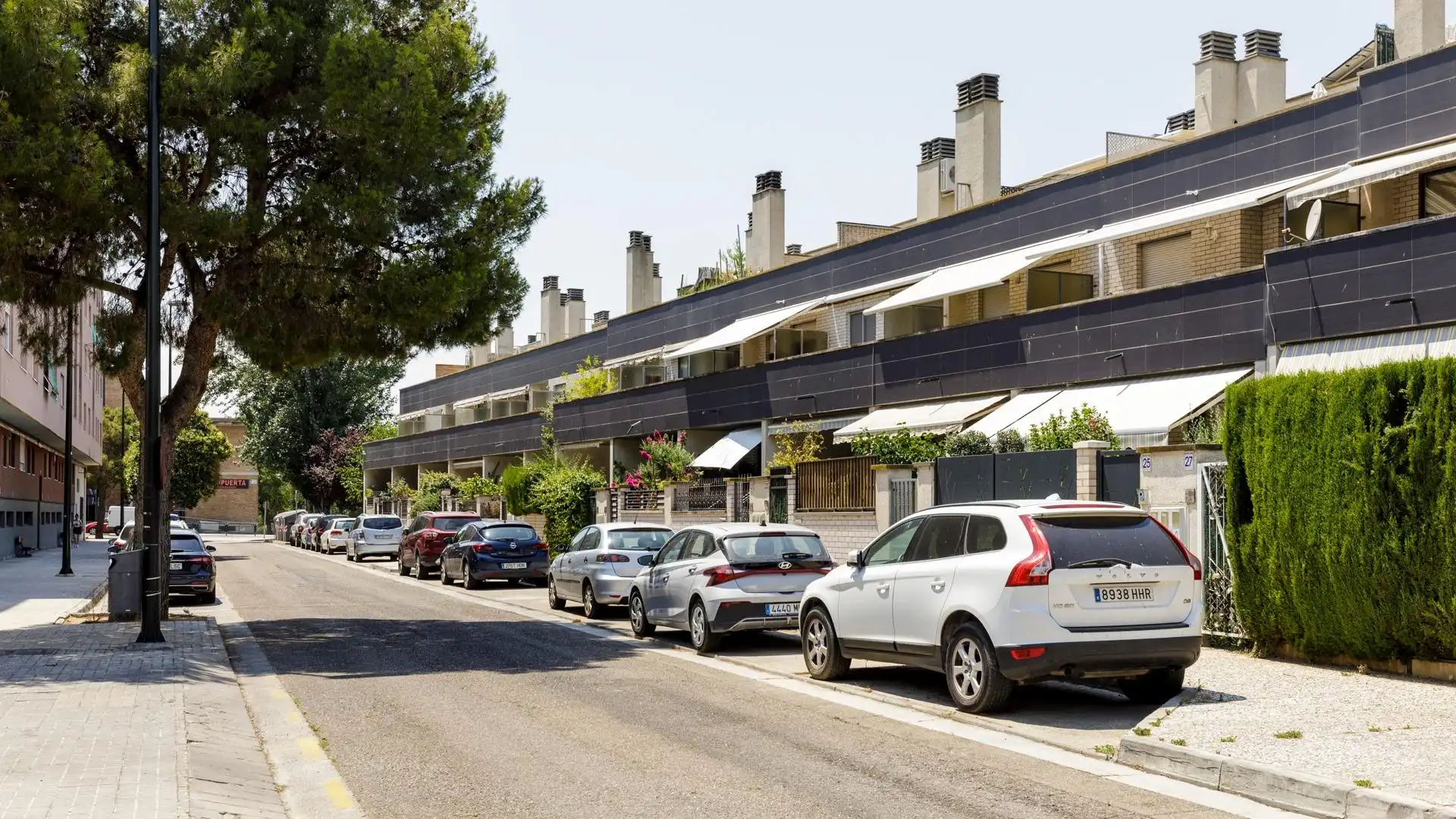 Vista exterior de Casa adosada en venta en Zaragoza con Aire acondicionado, Calefacción y Terraza