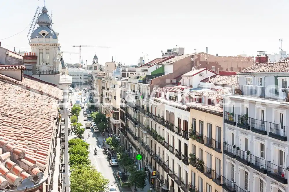 Exterior view of Flat for sale in Madrid  with Air Conditioner, Heating and Balcony