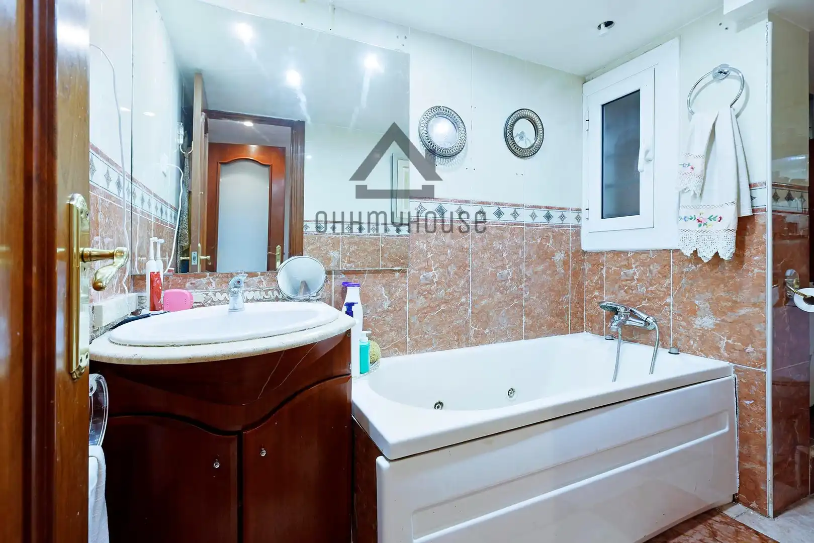 Bathroom of Ground floor for sale in Barcelona  with Air Conditioner, Heating and Terrace