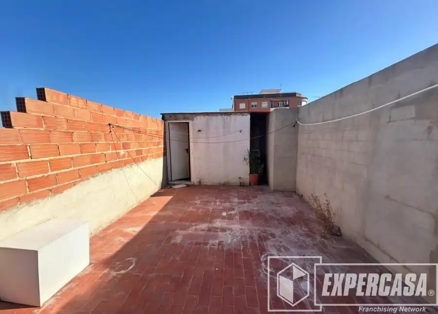 Vista exterior de Piso en venta en Alzira con Terraza y Trastero
