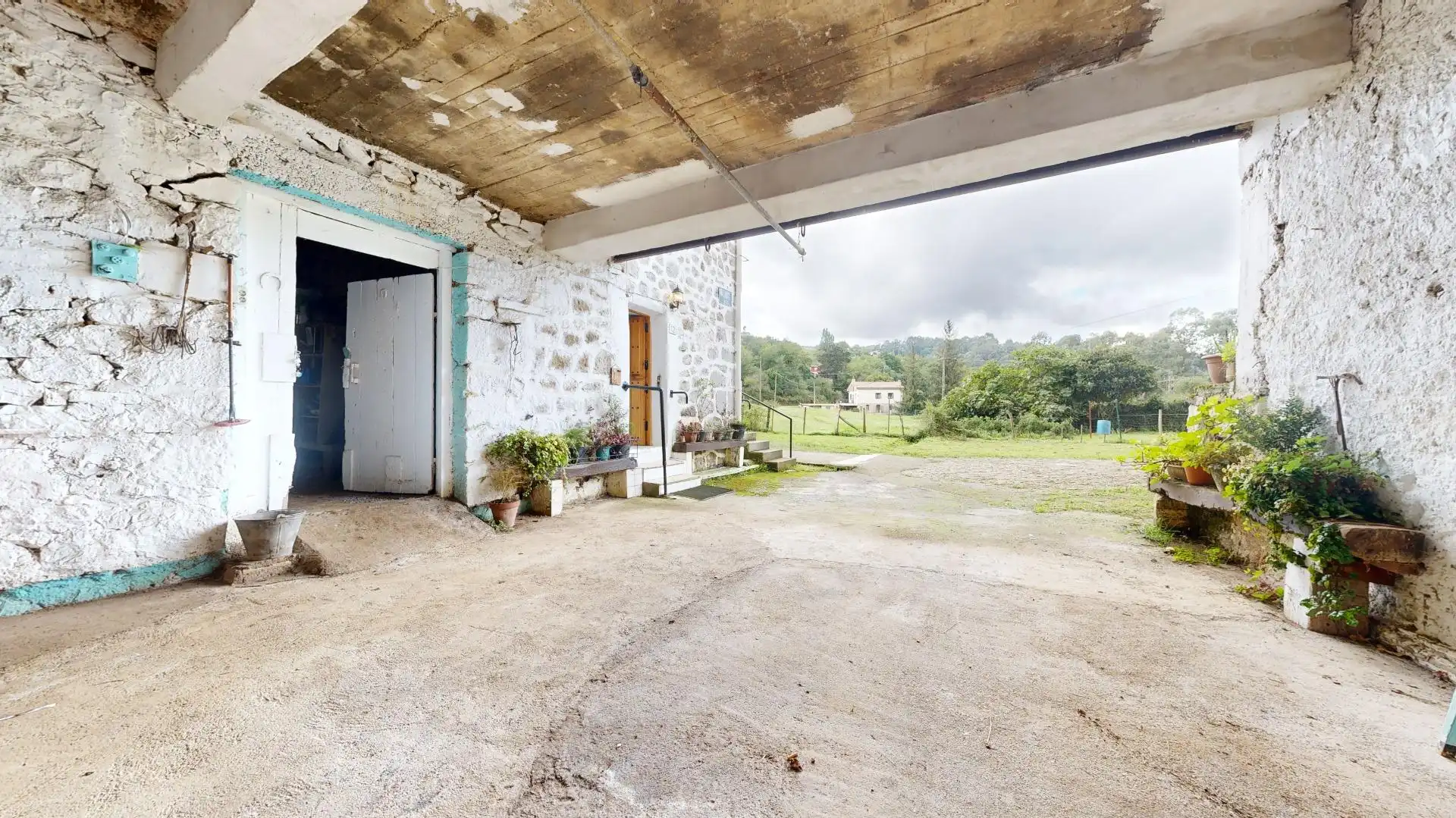 Exterior view of Houses for sale in Abanto y Ciérvana-Abanto Zierbena  with Heating