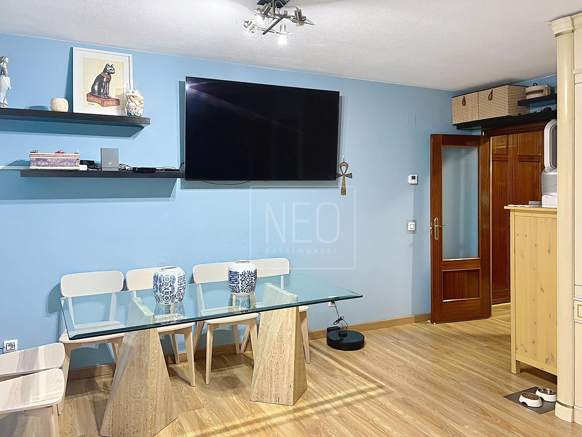 Dining room of Flat for sale in  Madrid Capital  with Air Conditioner and Heating