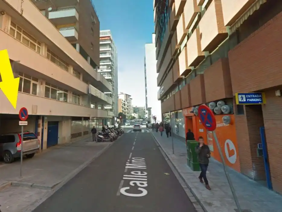 Exterior view of Garage for rent in Sevilla