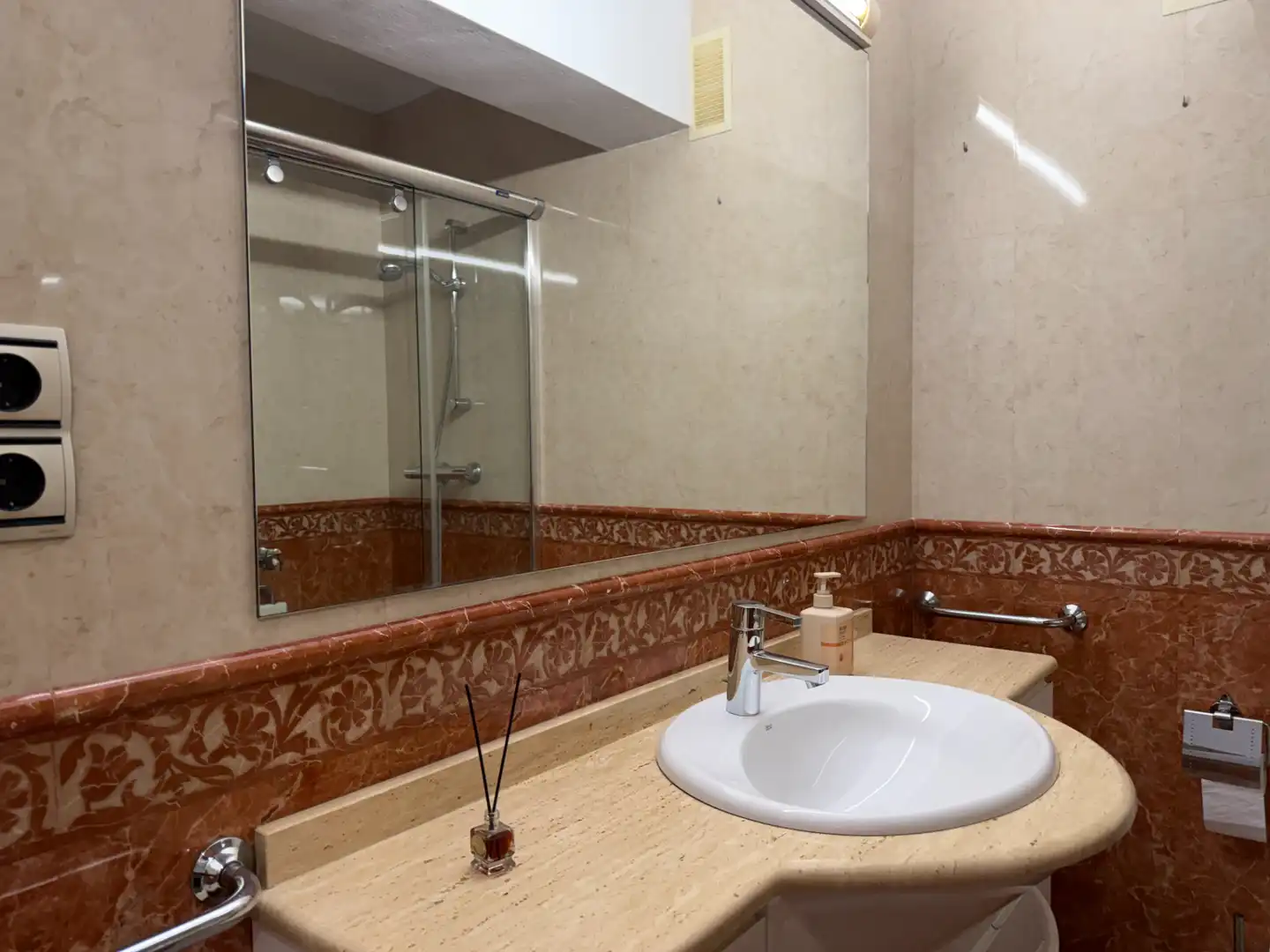 Piso con terraza en venta en Calle Guillermo Estrada 11, imagen 10