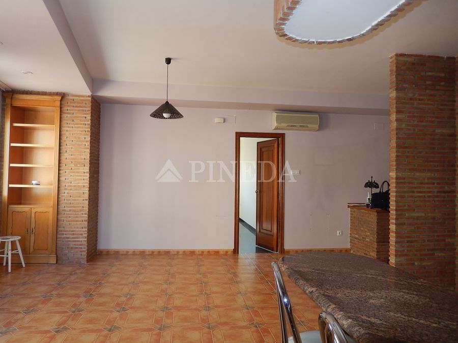 Cuina de Casa o xalet en venda en Meliana amb Aire condicionat, Terrassa i Balcó