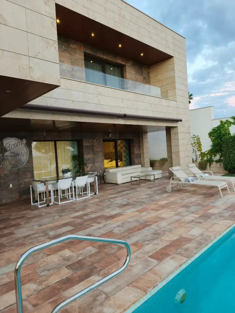 Villa avec piscine à vendre à Écija