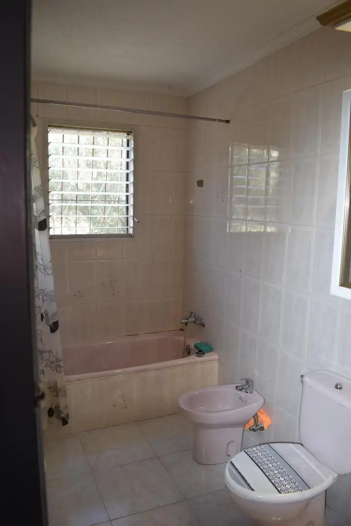 Bathroom of Houses for sale in Redován  with Air Conditioner, Private garden and Terrace