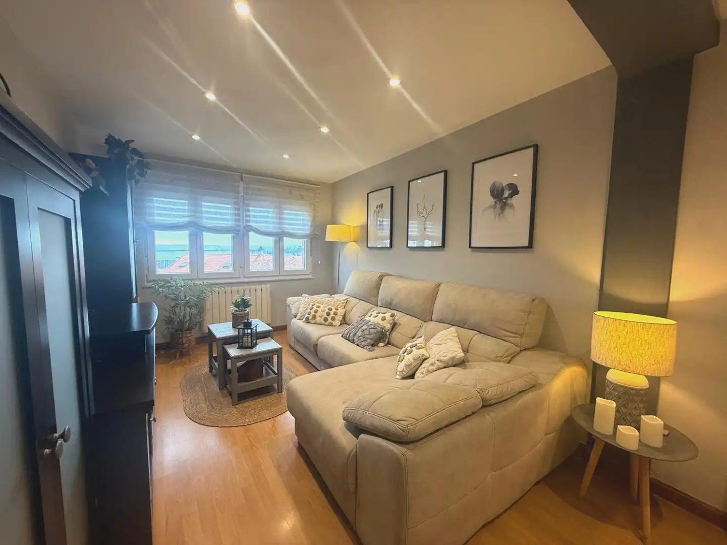 Living room of Flat for sale in Avilés  with Heating, Storage room and Furnished