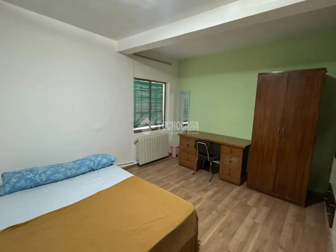 Schlafzimmer von Wohnung zur Miete in León Capital  mit Heizung und Parkett