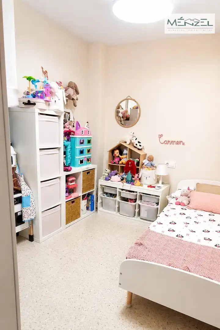 Bedroom of Flat for sale in Sevilla