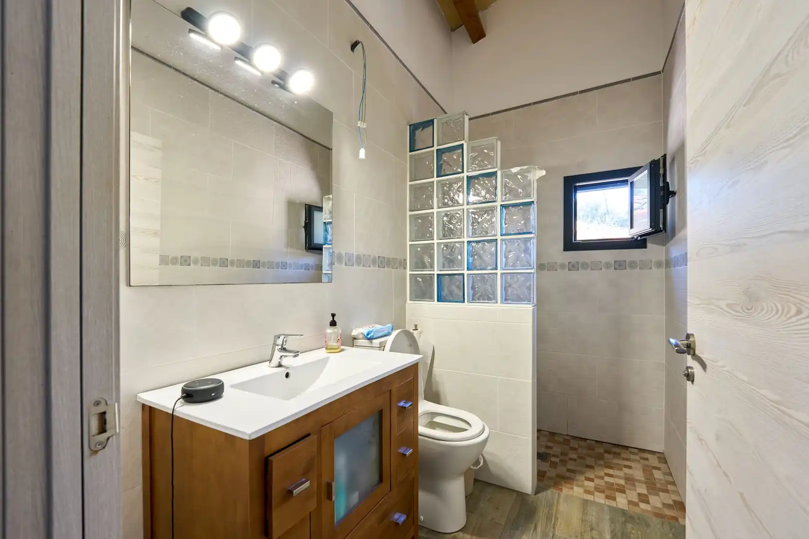 Baño de Finca rústica en venta en L'Ametlla del Vallès con Calefacción, Terraza y Trastero
