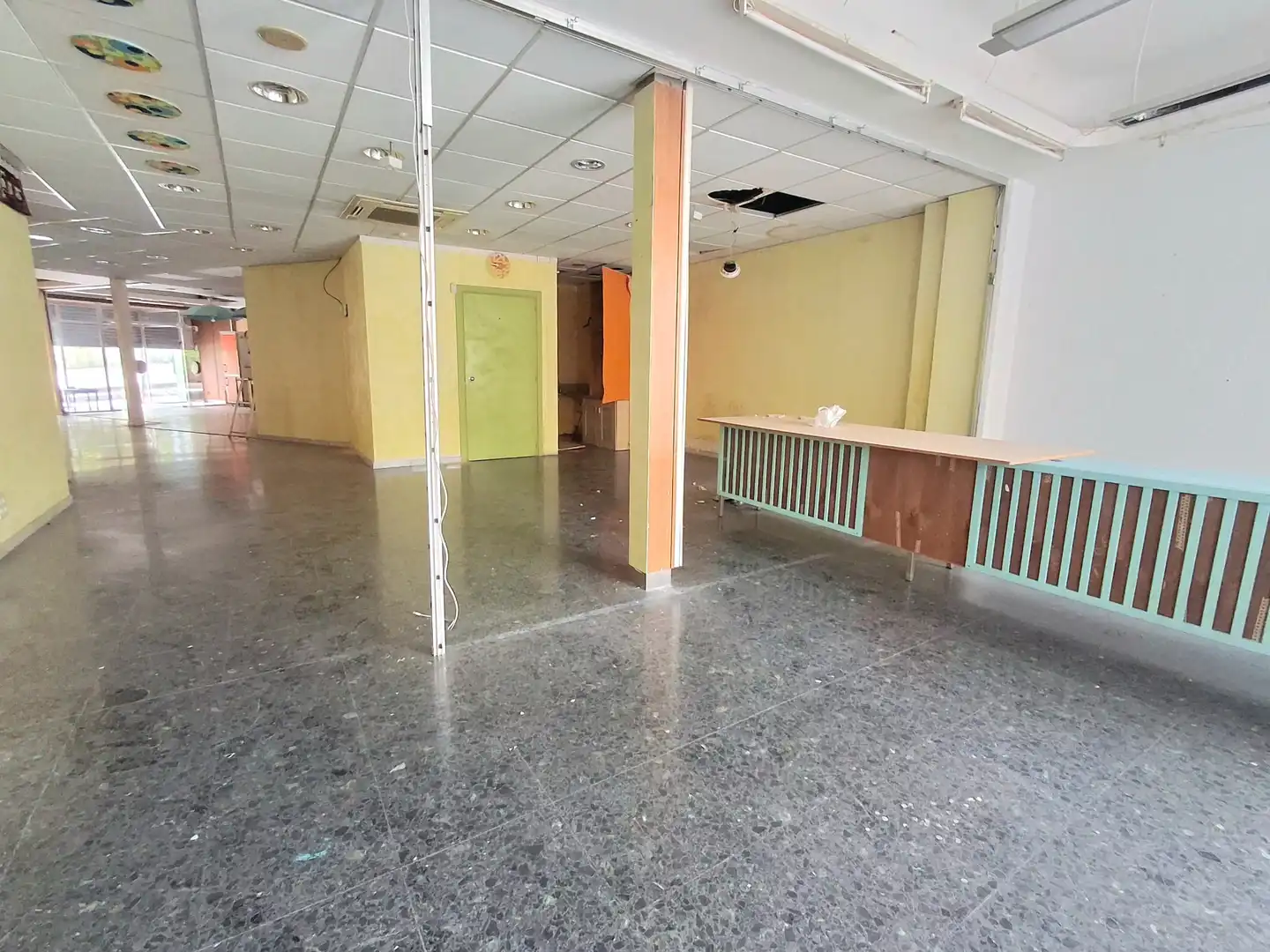 Local en venta en Carrer de Marcelino Menéndez Pelayo, 6, Centre