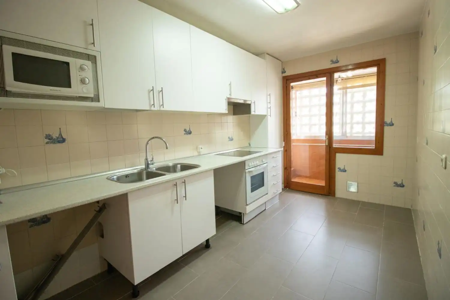 Cocina de Piso de alquiler en Móstoles con Aire acondicionado, Calefacción y Parquet