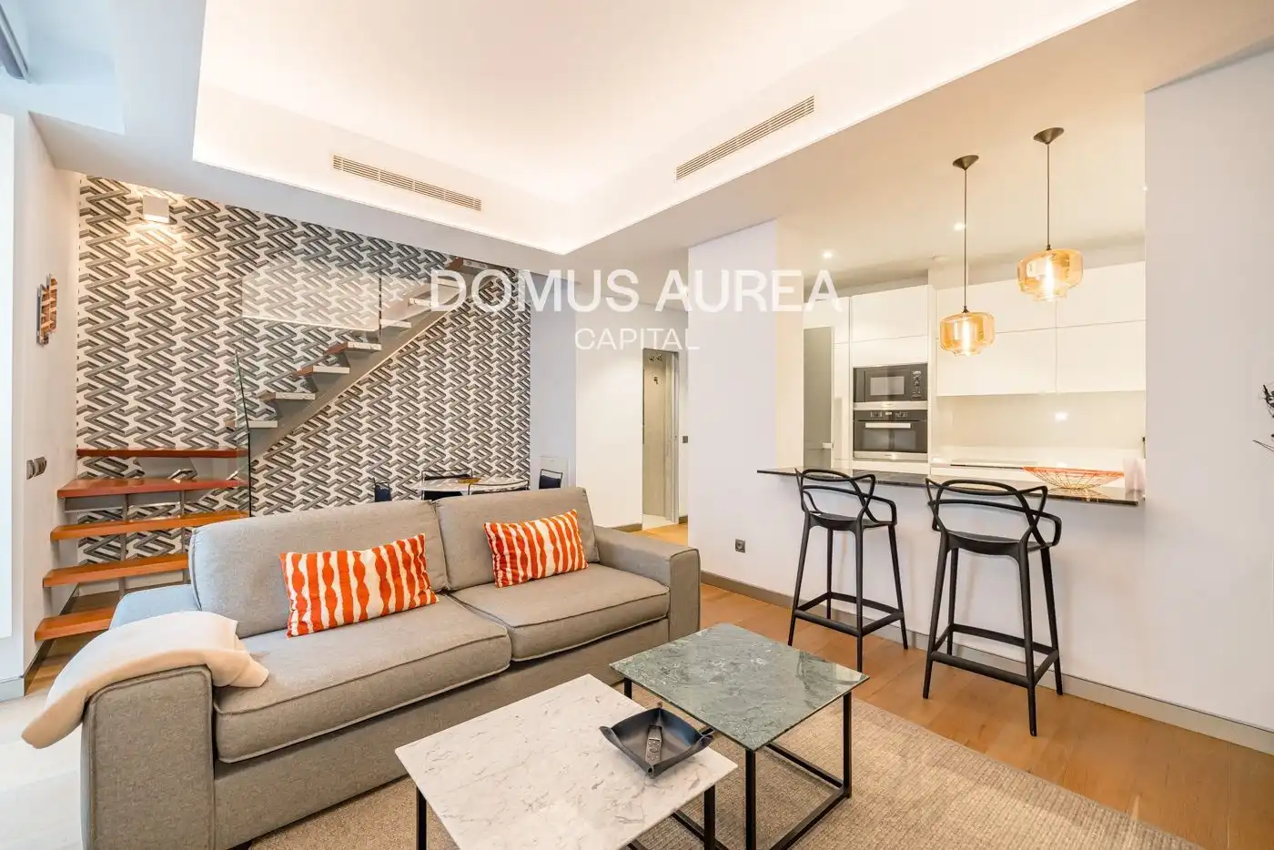 Sala de estar de Dúplex de alquiler en Madrid con Calefacción, Terraza y Amueblado