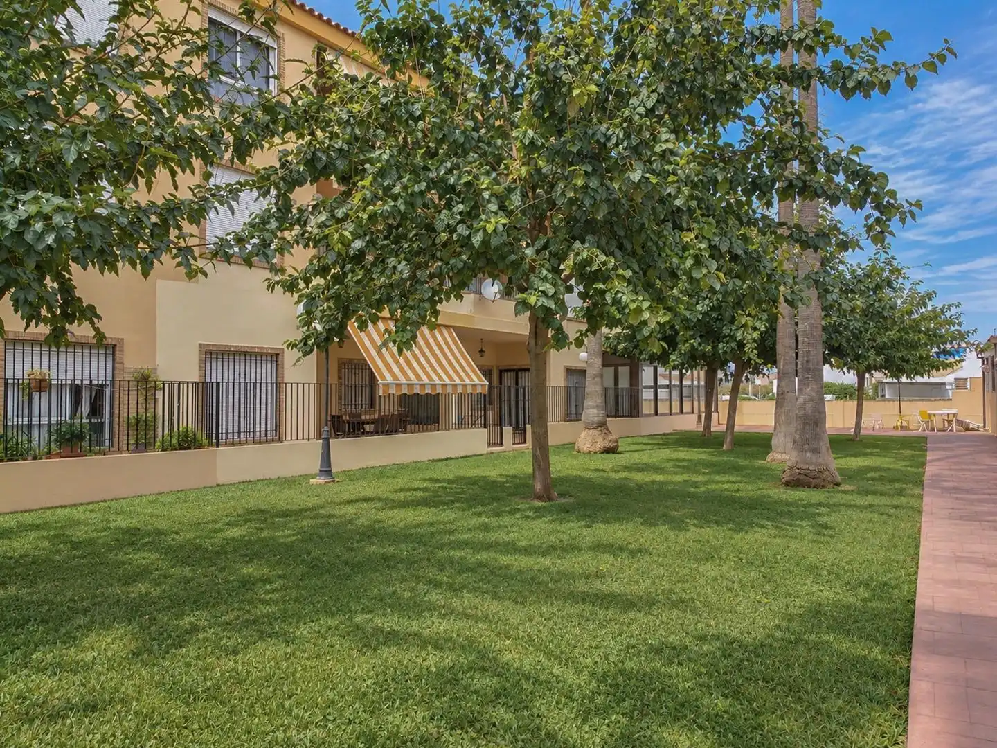 Apartment with pool to rent in Playas de Puçol, imagen 2