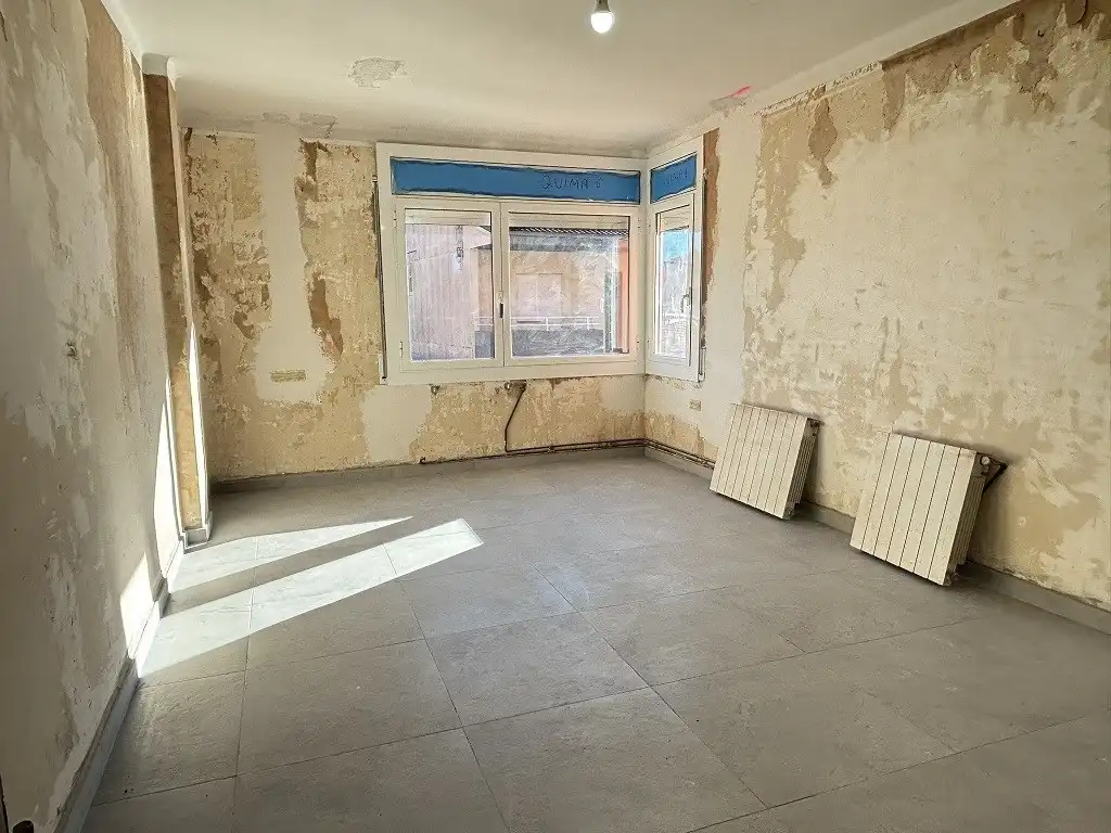 Flat for sale in Sant Joan Les Fonts  with Heating, Storage room and Balcony