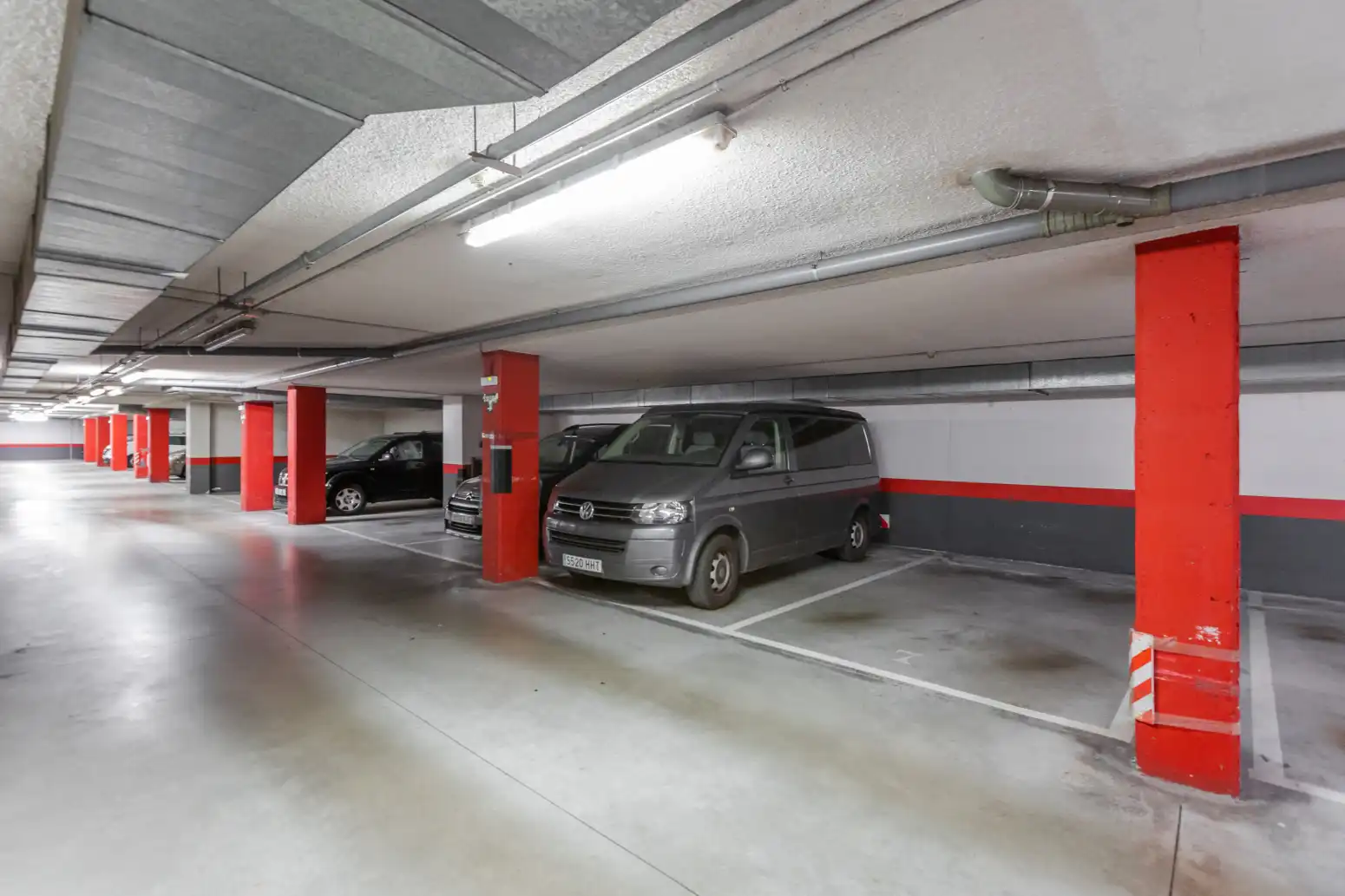 Parkplatz von Wohnung zur Miete in  Pamplona / Iruña mit Heizung und Abstellraum