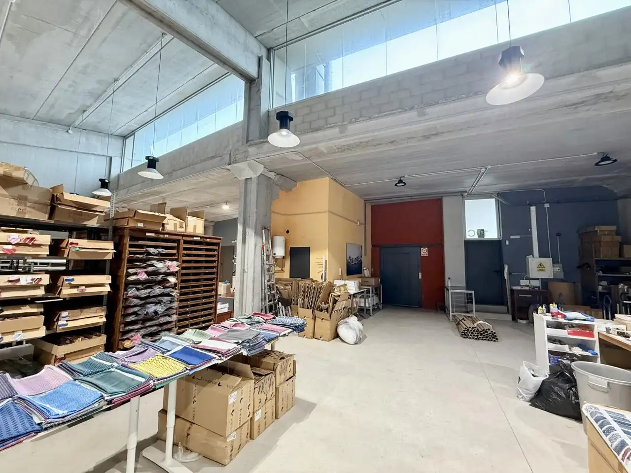 Nave industrial in vendita a Plaça del Vapor, imagen 4