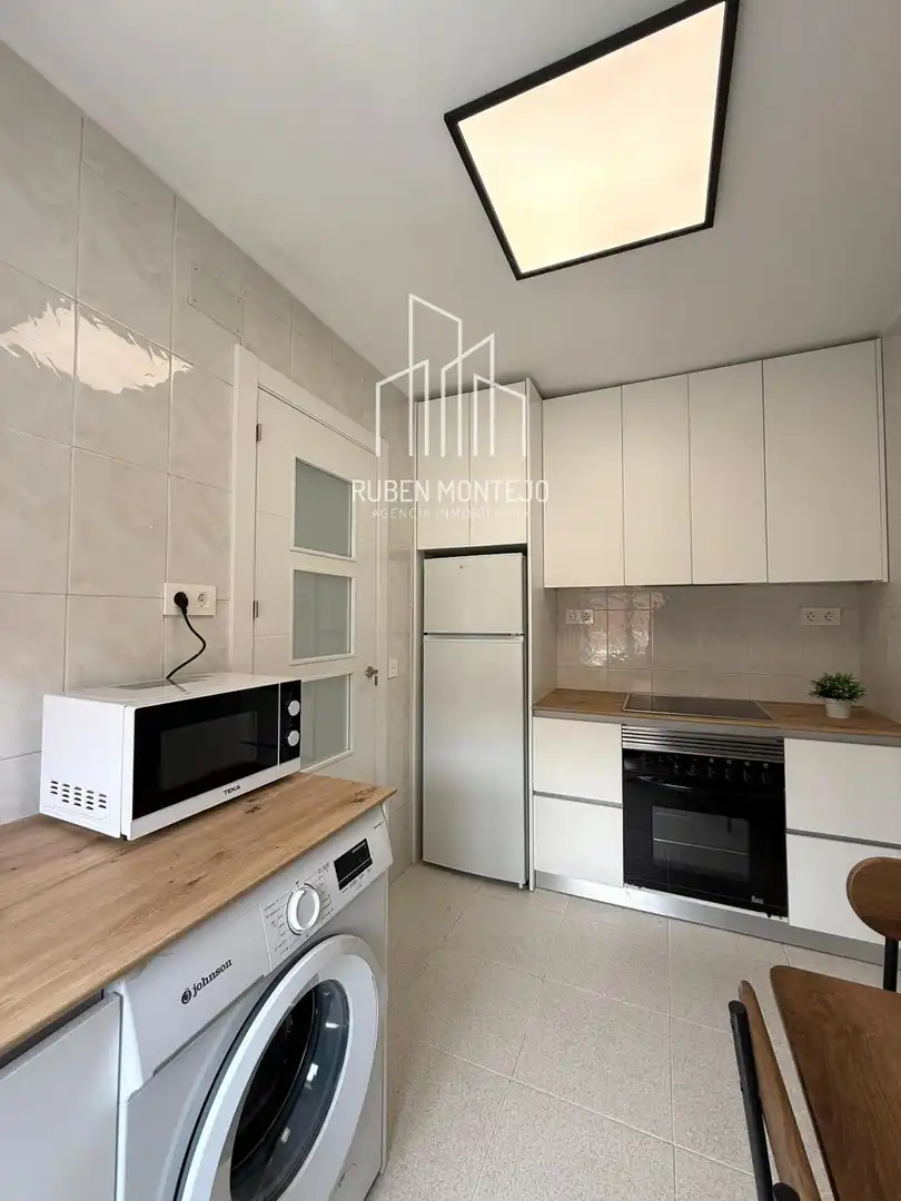 Cocina de Piso en venta en Salamanca con Calefacción, Amueblado y Horno