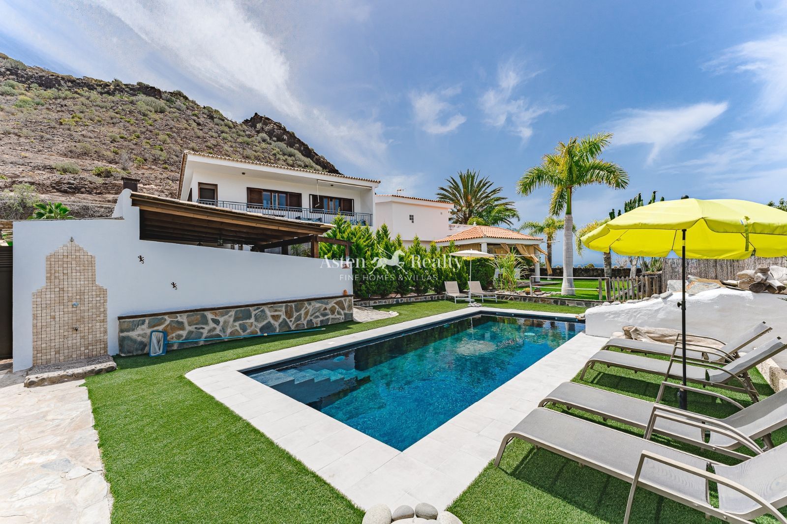 Exterior view of House or chalet for sale in Arona  with Private garden, Terrace and Swimming Pool