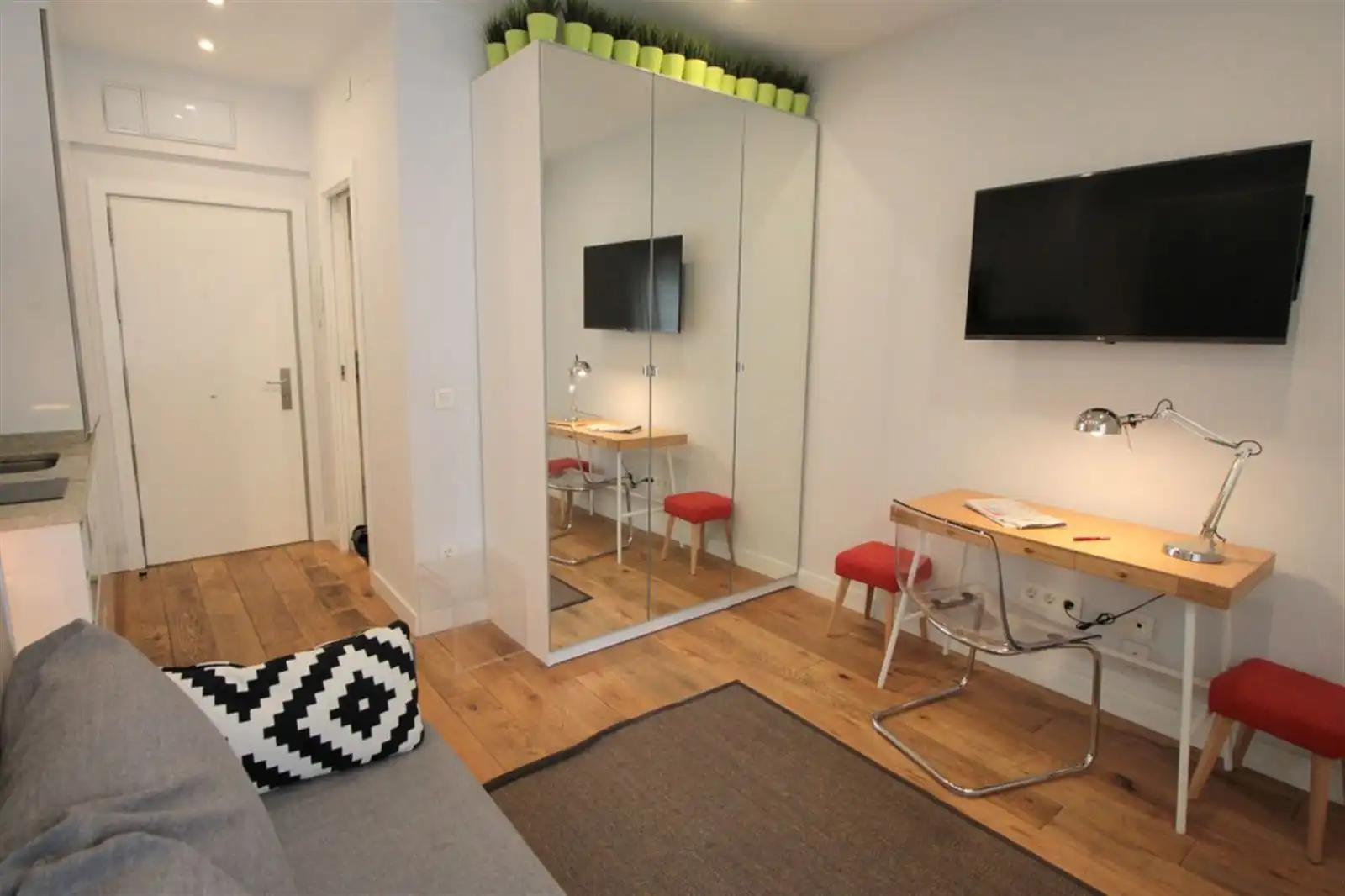 Bedroom of Study for rent in Madrid  with Air Conditioner, Heating and Furnished