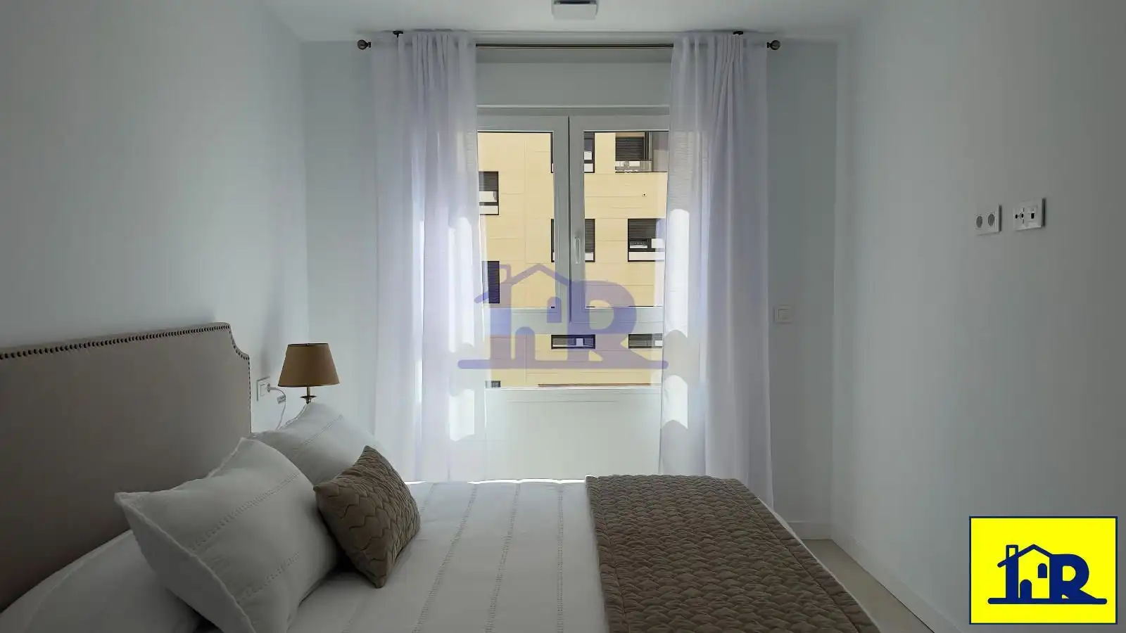 Schlafzimmer von Wohnung zur Miete in Cuenca mit Heizung, Abstellraum und Schwimmbad