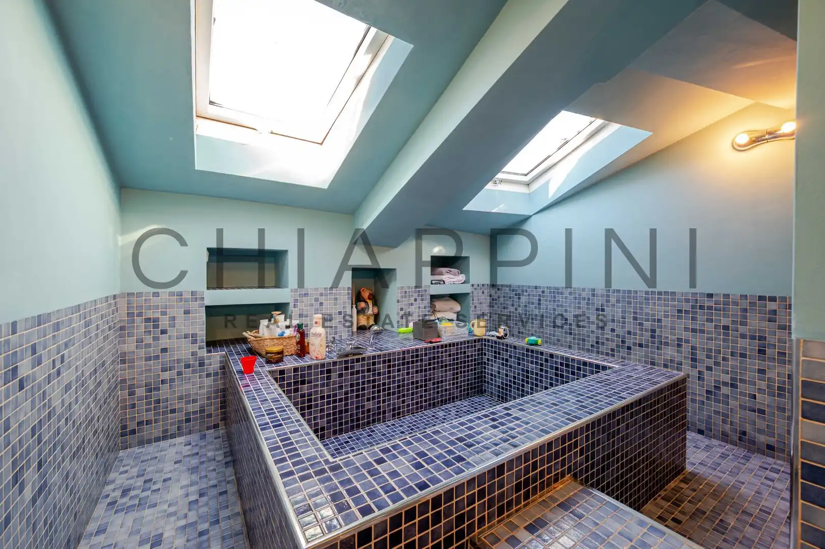 Bathroom of Attic for sale in Centre  